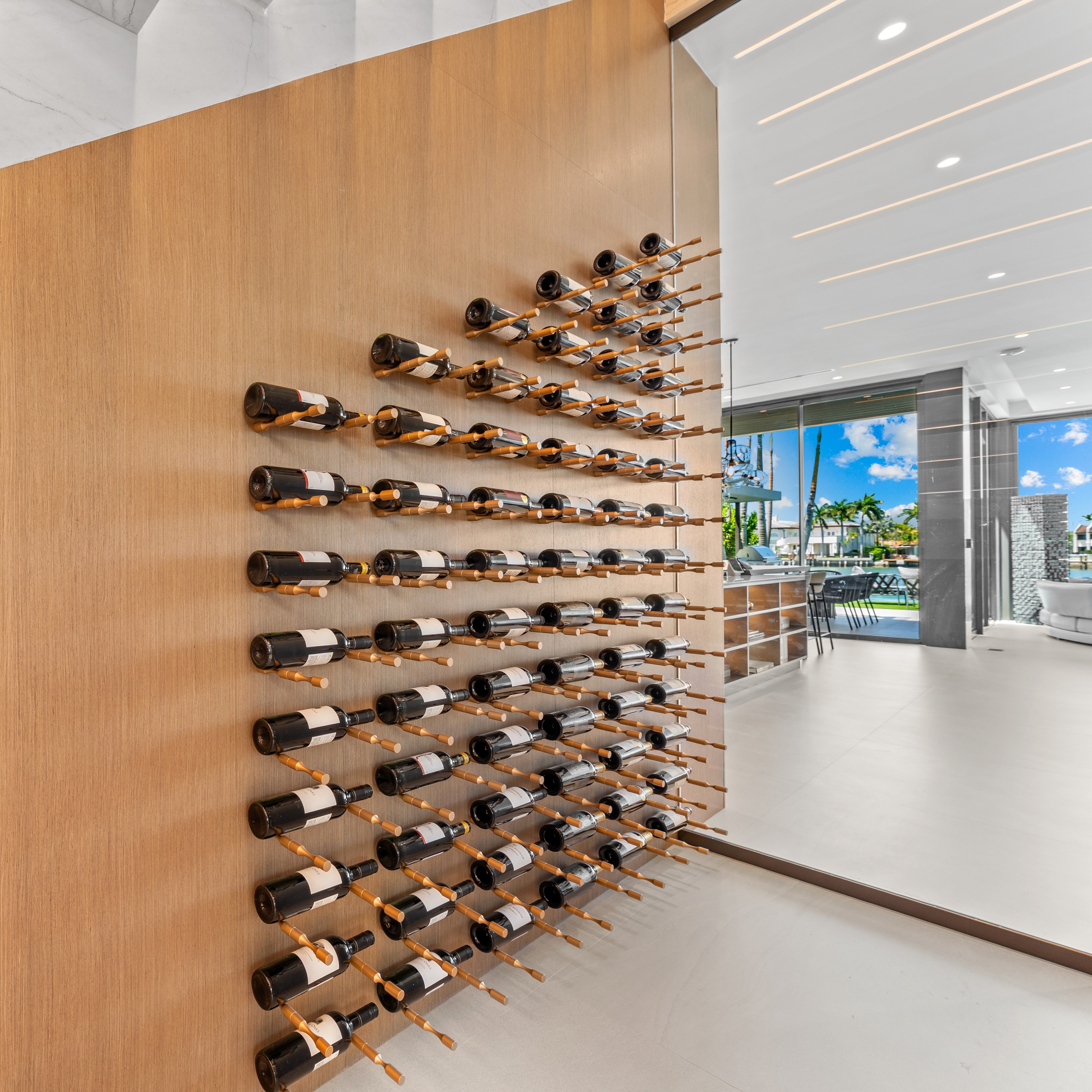 Vino Pins – Single-Bottle Wall-Mounted Metal Wine Rack Pegs